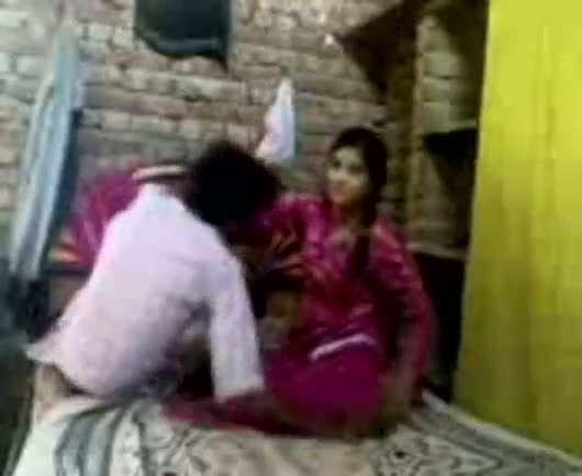 Beautiful teen girl enjoys a nice home sex session with her senior