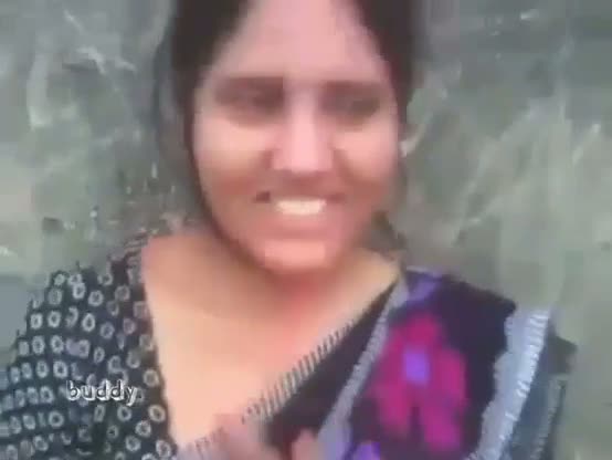 Indian desi sex video of a beautiful house wife having fun with husband
